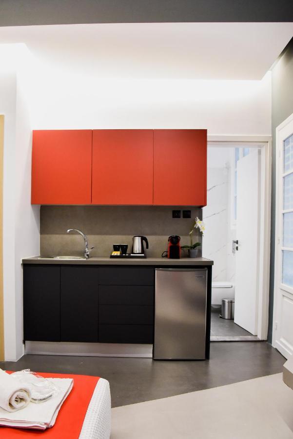 Central44 Yolo Casual Suite Athens Exterior photo